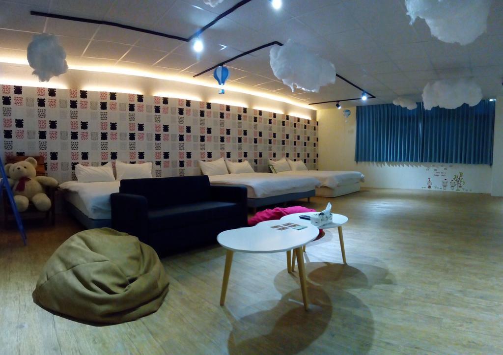 Sleep In Guest House Hualien City Exterior photo